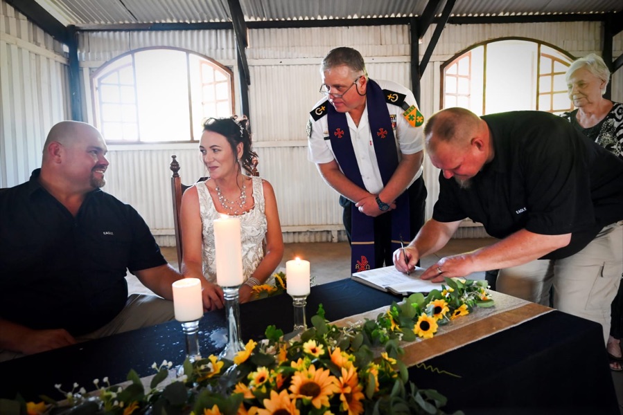 Wedding ceremony by Dr. Gerrit Rademeyer in White River